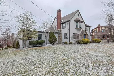 5835 Montgomery Road, Cincinnati, OH 45212 - Photo 2