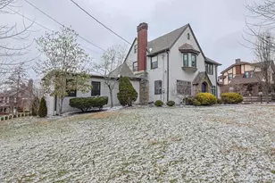 5835 Montgomery Rd, Cincinnati, OH 45212 - Photo 2