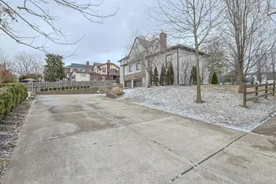 5835 Montgomery Road, Cincinnati, OH 45212 - Photo 40