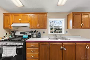 1915 Stumpy Ln, Goshen, OH 45122 - Photo 10