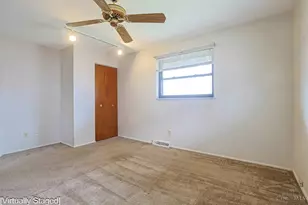 9388 Wilcox Dr, Cincinnati, OH 45251 - Photo 14