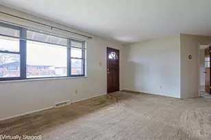 9388 Wilcox Dr, Cincinnati, OH 45251 - Photo 6