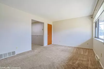 9388 Wilcox Drive, Cincinnati, OH 45251 - Photo 4