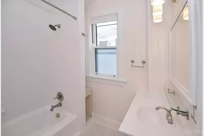 3565 Saint Charles Place, Cincinnati, OH 45208 - Photo 16