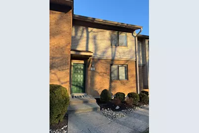 22 Oakwood Court, Cincinnati, OH 45246 - Photo 2