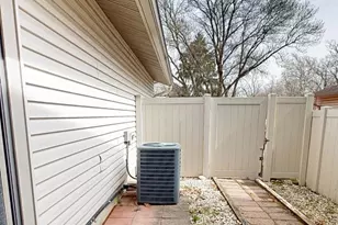 22 Oakwood Ct, Springdale, OH 45246 - Photo 44