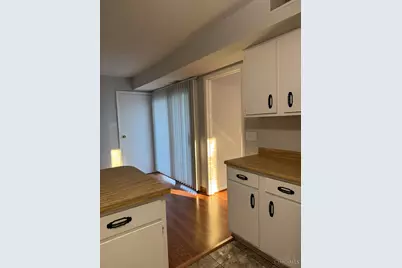 22 Oakwood Court, Cincinnati, OH 45246 - Photo 8