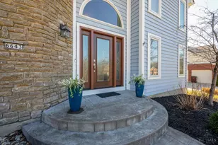 6643 Miami Trails Dr, Loveland, OH 45140 - Photo 4