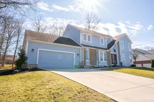 6643 Miami Trails Dr, Loveland, OH 45140 - Photo 2