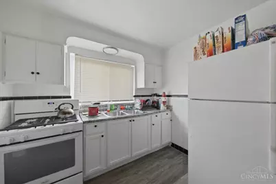 3143 Mozart, Cincinnati, OH 45211 - Photo 8