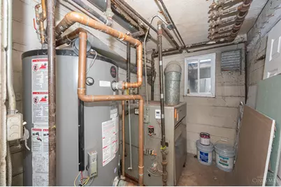 10916 Reading Road, Cincinnati, OH 45241 - Photo 18