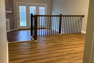 9767 Bunker Hill Ln, Montgomery, OH 45242 - Photo 4