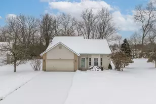 854 Round Hill Ct, Lebanon, OH 45036 - Photo 2