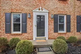 10768 Fallsington Ct, Blue Ash, OH 45242 - Photo 6