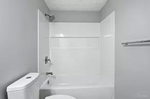 6617 Hearne Rd, Green Township, OH 45248 - Photo 32