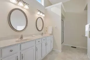 1192 Deerfield Cir, Hamilton, OH 45013 - Photo 14