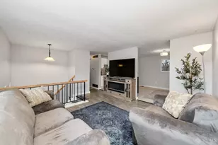 11484 Ravensburg Ct, Forest Park, OH 45240 - Photo 4