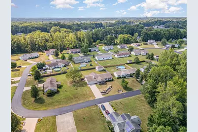 175 Douglas Circle, Georgetown, OH 45121 - Photo 2