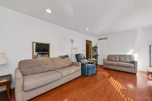 10228 Springbeauty Ln, Springfield Township, OH 45231 - Photo 16