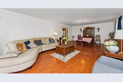 10228 Springbeauty Lane, Springfield Township, OH 45231 - Photo 4