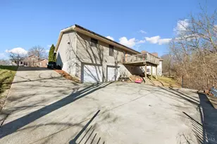 10228 Springbeauty Ln, Springfield Township, OH 45231 - Photo 28