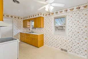 330 Kenyon Dr, Hamilton, OH 45015 - Photo 6