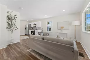 3373 Kathy Ln, Cincinnati, OH 45238 - Photo 8