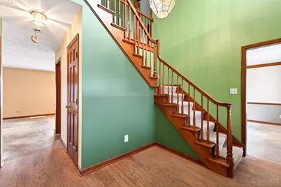 340 Saint James Place, Springboro, OH 45066 - Photo 8