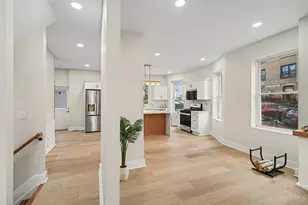 2548 Hackberry St, Cincinnati, OH 45206 - Photo 6