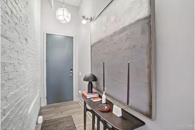 813 Broadway Street #404, Cincinnati, OH 45202 - Photo 10