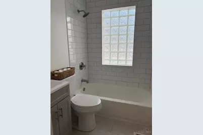 1138 Wilshire Avenue, Cincinnati, OH 45230 - Photo 8