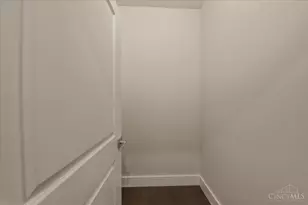 3912 Edwards Rd, Cincinnati, OH 45209 - Photo 14