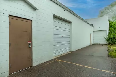 5101 Crookshank, Cincinnati, OH 45238 - Photo 8