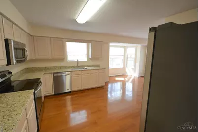 340 River Valley Dt, Fairfield, OH 45014 - Photo 12