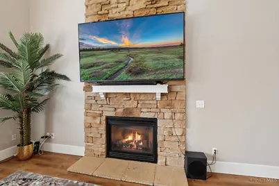 8179 Worcester Drive, Hamilton Township, OH 45039 - Photo 16