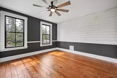 24 E Sharon Road, Glendale, OH 45246 - Photo 16