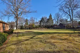 10022 Lakeside Dr, Springfield Township, OH 45231 - Photo 40