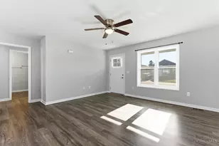 910 Vine St, Washington Court House, OH 43160 - Photo 12