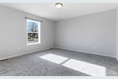 910 Vine Street, Washington Court House, OH 43160 - Photo 24