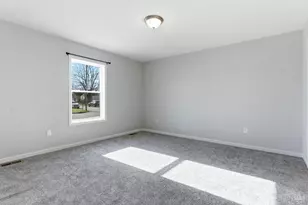 910 Vine St, Washington Court House, OH 43160 - Photo 24