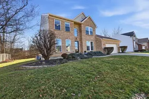 3566 Turnberry Dr, Pierce Township, OH 45102 - Photo 2