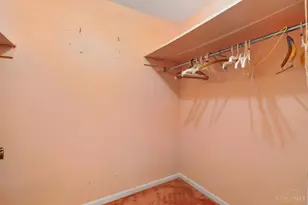 1410 Lela Ln, Miami Township, OH 45150 - Photo 6