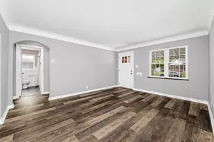 4106 Orchard Ln, Deer Park, OH 45236 - Photo 2