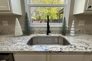 176 Lakeview Dr, Monroe, OH 45044 - Photo 16