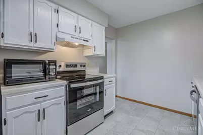 5720 Lake Circle Drive, Fairfield, OH 45014 - Photo 12