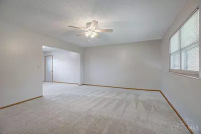 5720 Lake Circle Drive, Fairfield, OH 45014 - Photo 6