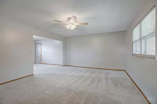 5720 Lake Cir Dr, Fairfield, OH 45014 - Photo 6