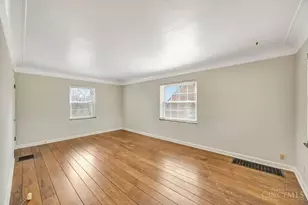 3264 Ashwood Dr, Cincinnati, OH 45213 - Photo 6