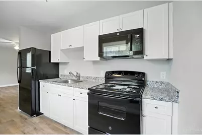 1964 Westwood Northern Boulevard, Cincinnati, OH 45225 - Photo 4