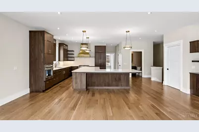 5751 Sanctuary Place, Cincinnati, OH 45230 - Photo 14